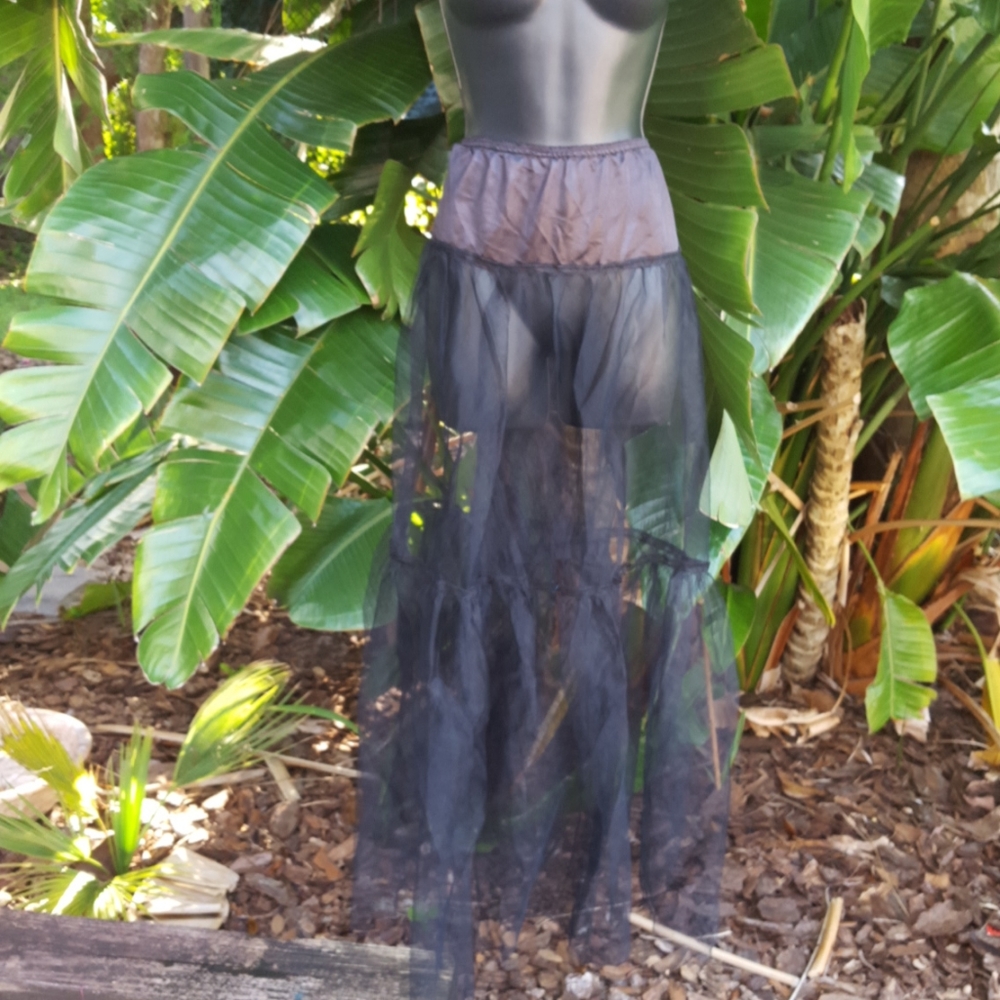 Tiered crinoline
